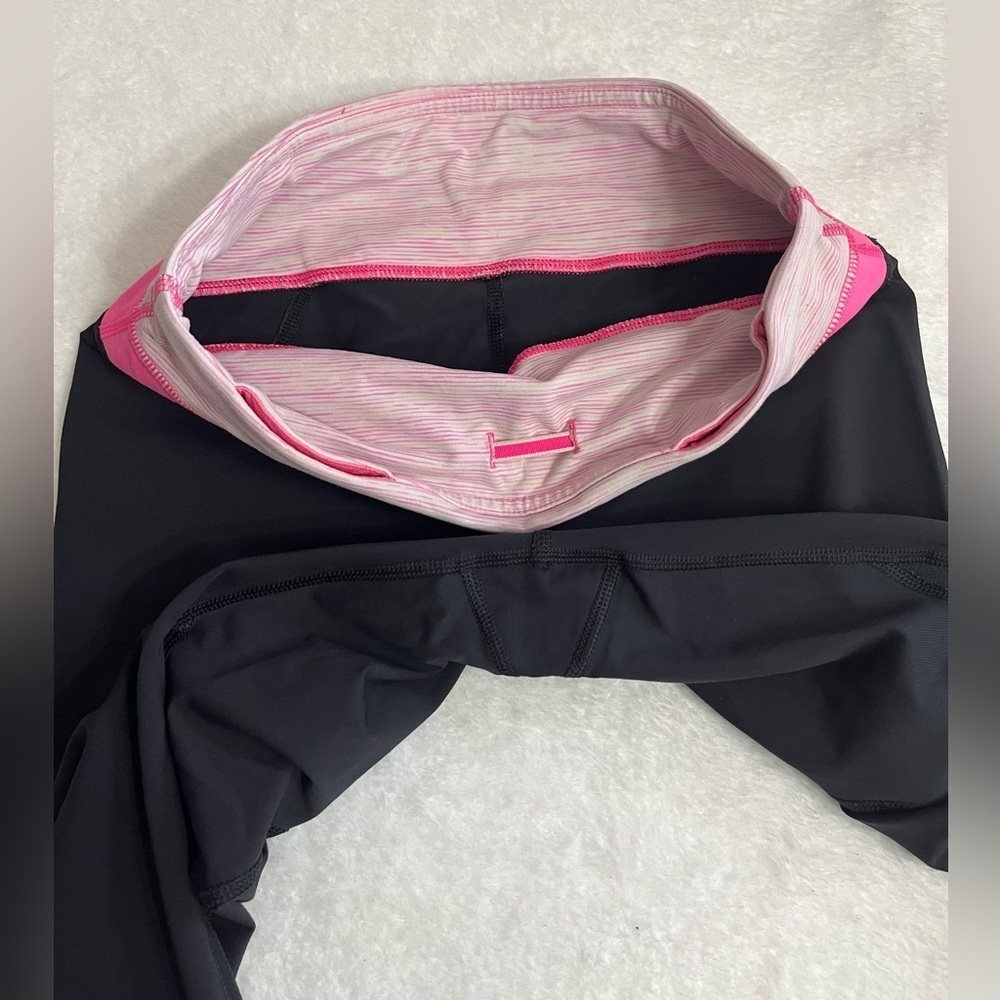 Lululemon Run Inspire crop black and pink leggings EUC - Picture 7 of 7